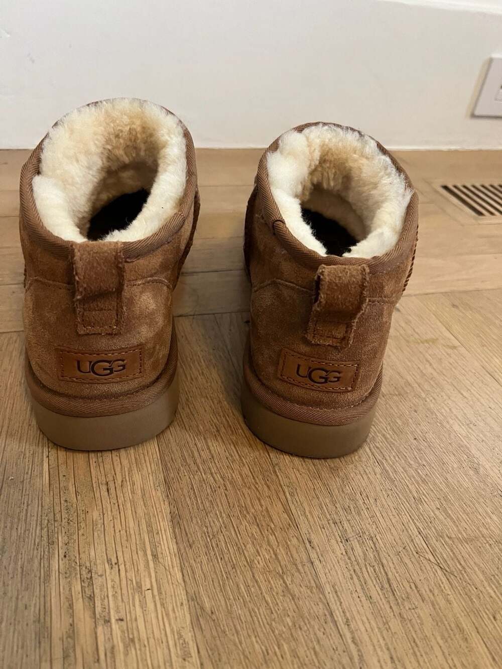 UGG Classic Ultra Mini Platform Boot - Chestnut